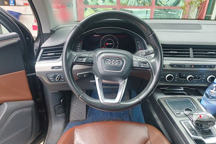 Used Audi Q7 2016 40 TFSI S line Sport Edition Steering Wheel
