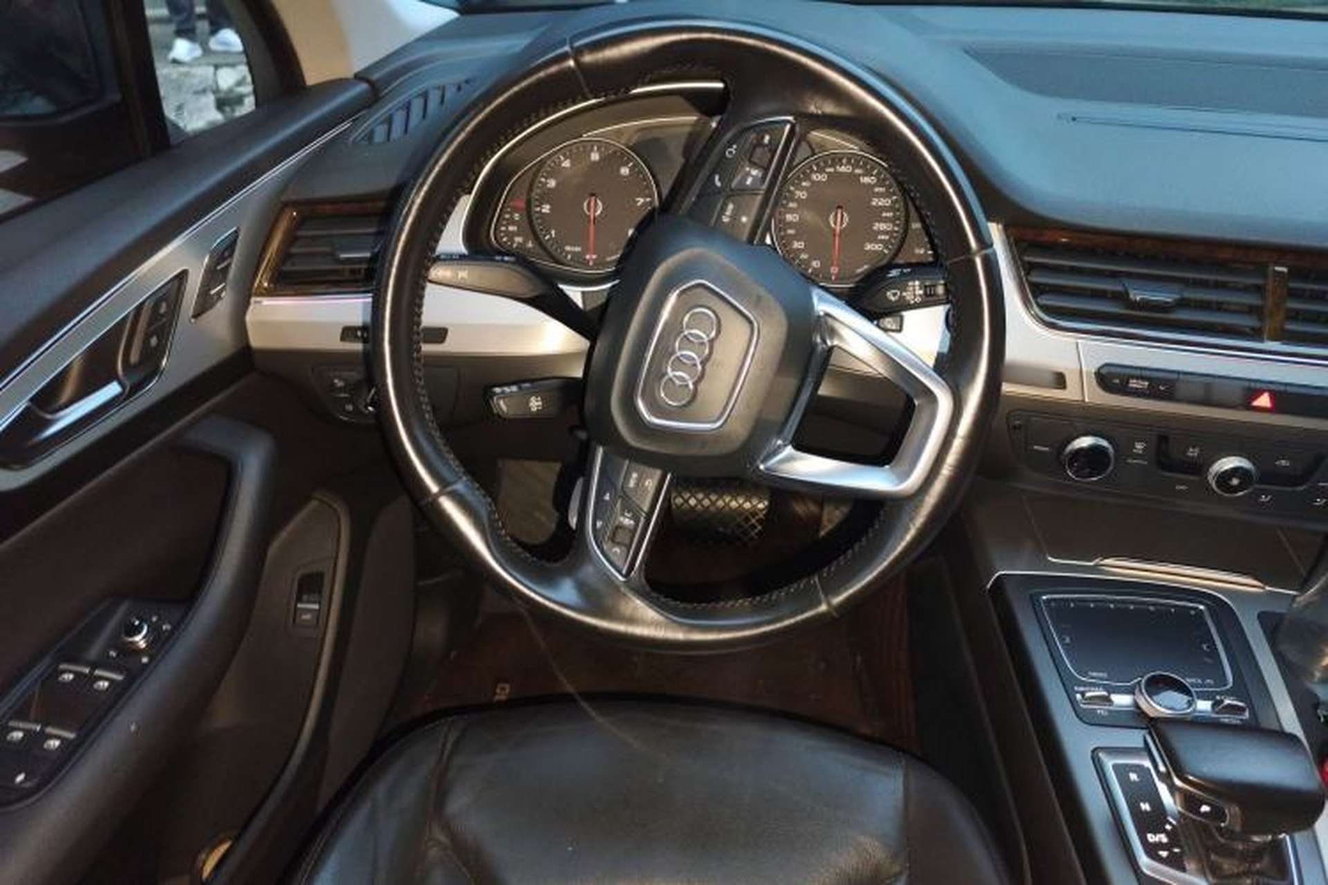 Used Audi Q7 2016 40 TFSI Comfort Model Steering Wheel