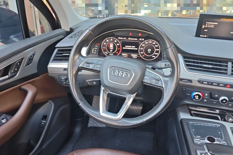 Used Audi Q7 2016 45 TFSI Technology Edition Steering Wheel