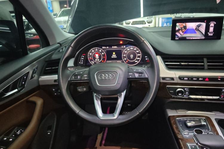 Used Audi Q7 2016 45 TFSI Technology Edition Steering Wheel