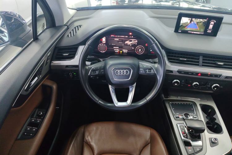 Used Audi Q7 2016 45 TFSI Technology Edition Steering Wheel