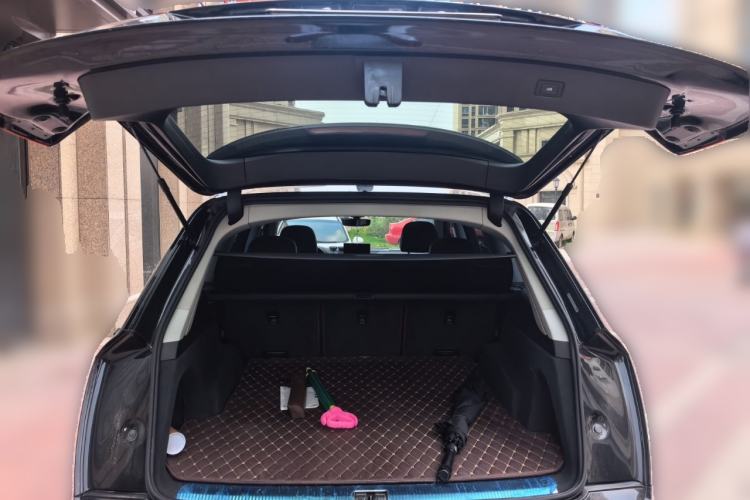 Used Audi Q7 2016 40 TFSI Comfort Model Trunk