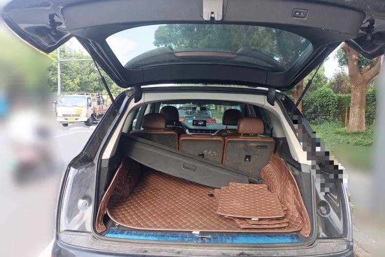 Used Audi Q7 2016 40 TFSI Comfort Model Trunk