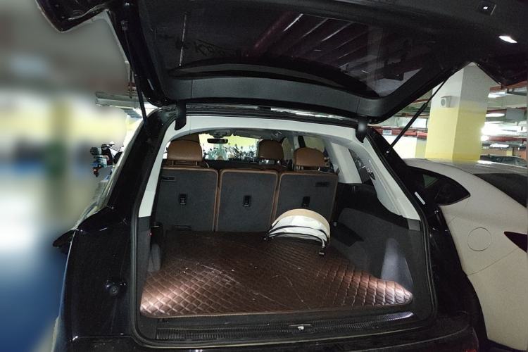 Used Audi Q7 2016 45 TFSI Technology Edition Trunk
