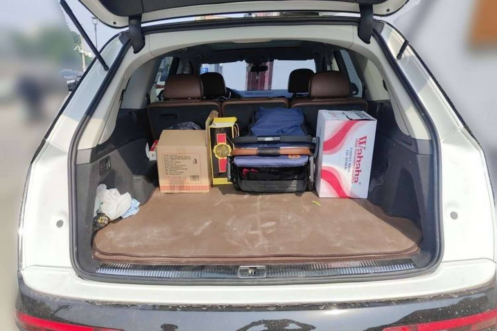 Used Audi Q7  Trunk