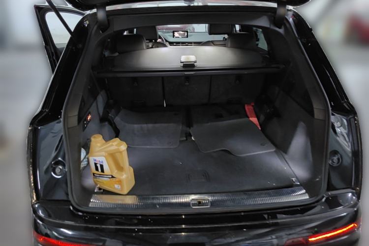 Used Audi Q7 2016 3.0 TFSI parallel import Trunk