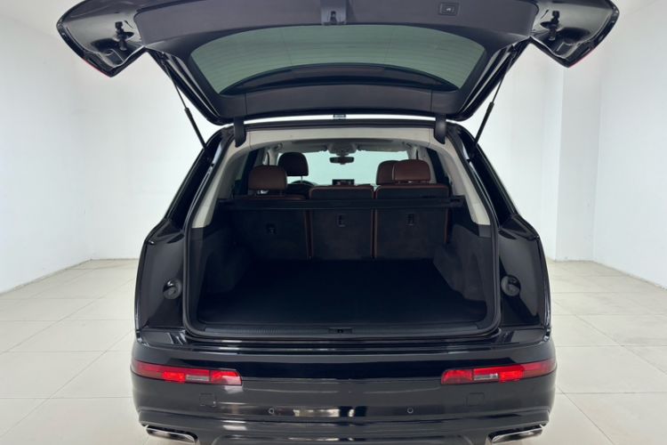 Used Audi Q7 2016 3.0 TFSI parallel import Trunk