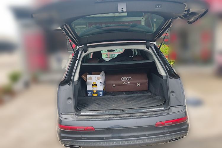 Used Audi Q7 2016 40 TFSI S line Sport Edition Trunk