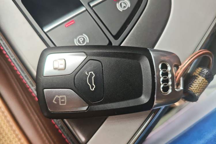 Used Audi Q7 2016 45 TFSI Technology Edition Vehicle Key