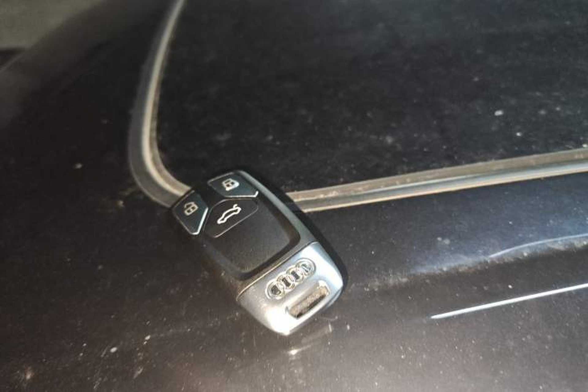 Used Audi Q7 2016 45 TFSI Technology Edition Vehicle Key