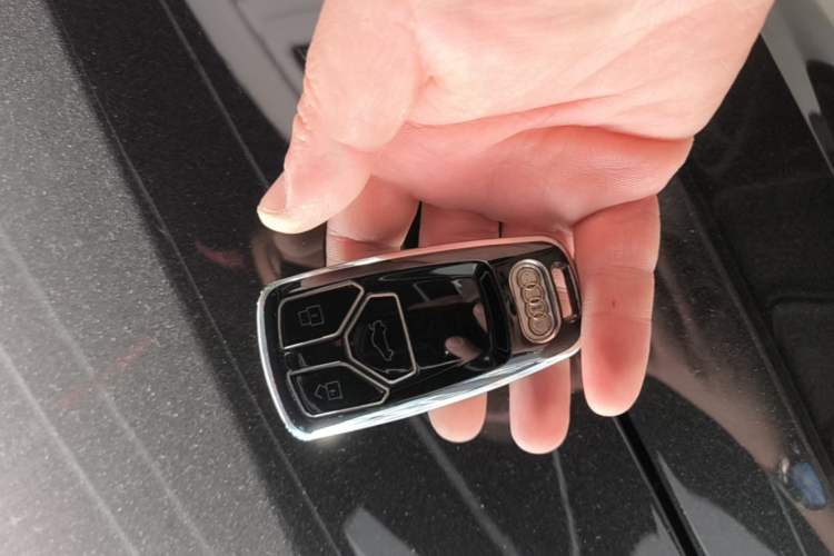 Used Audi Q7 2016 45 TFSI Technology Edition Vehicle Key