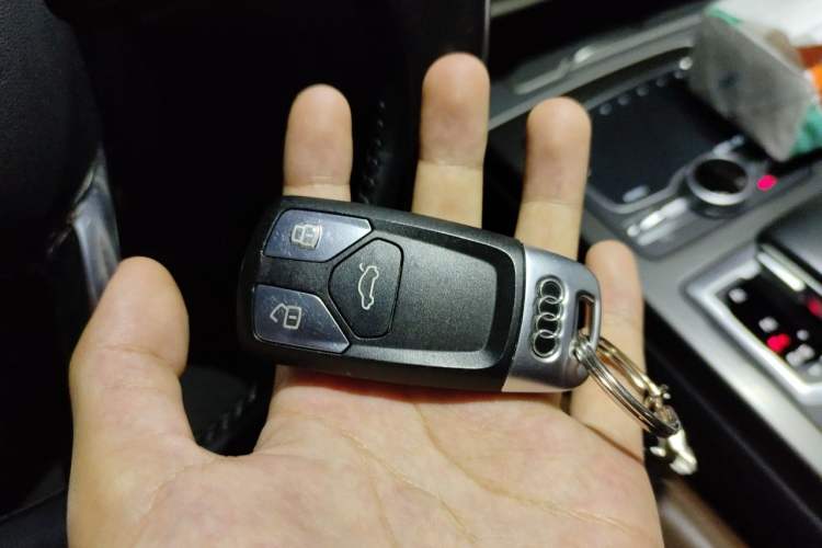 Used Audi Q7 2016 40 TFSI S line Sport Edition Vehicle Key