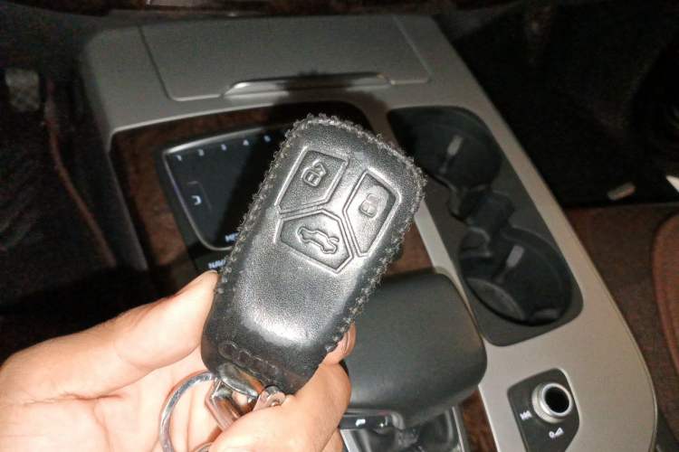 Used Audi Q7 2016 45 TFSI Technology Edition Vehicle Key