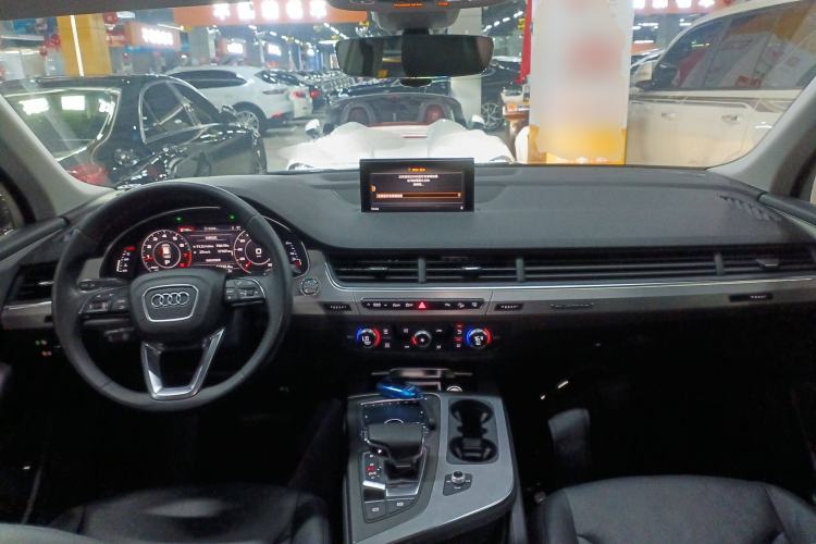 Used Audi Q7 2016 40 TFSI S line Sport Edition Center Console
