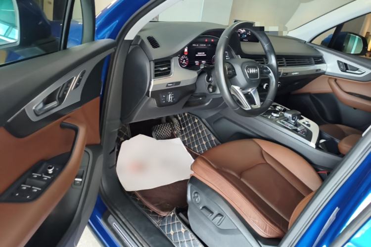 Used Audi Q7 2016 40 TFSI S line Sport Edition Driver Seat