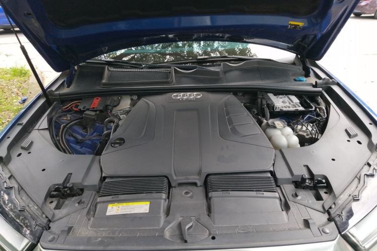 Used Audi Q7 2016 40 TFSI S line Sport Edition Engine Bay