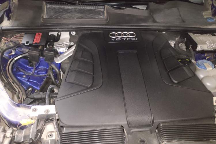Used Audi Q7 2016 45 TFSI S line Sport Edition Engine Bay