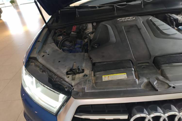 Used Audi Q7 2016 40 TFSI S line Sport Edition Engine Bay Right