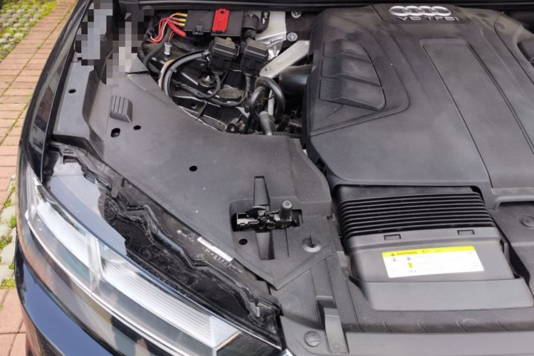Used Audi Q7 2016 45 TFSI S line Prestige Edition Engine Bay Right