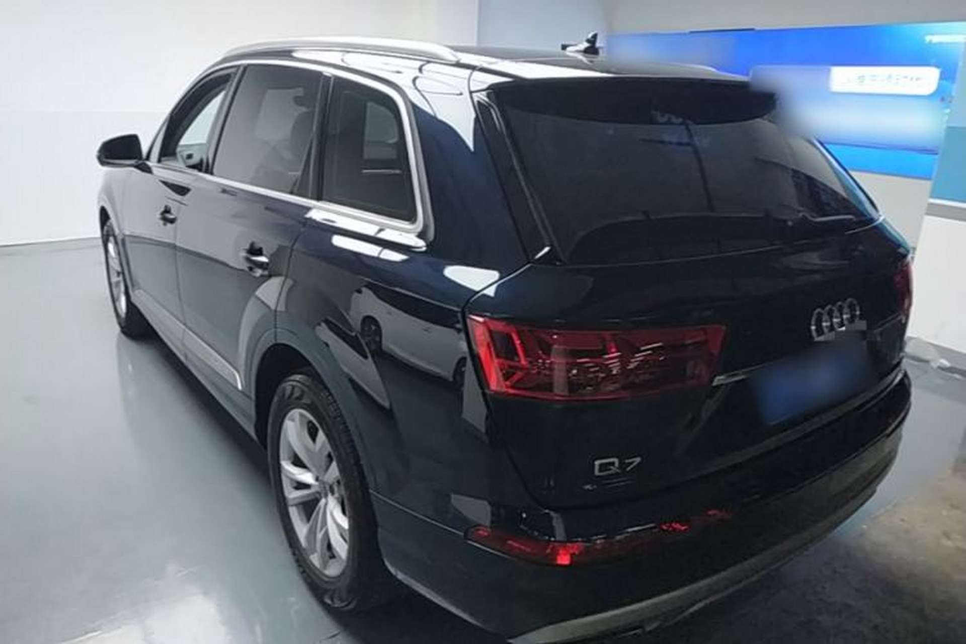 Used Audi Q7 2016 45 TFSI Technology Edition Exterior 2