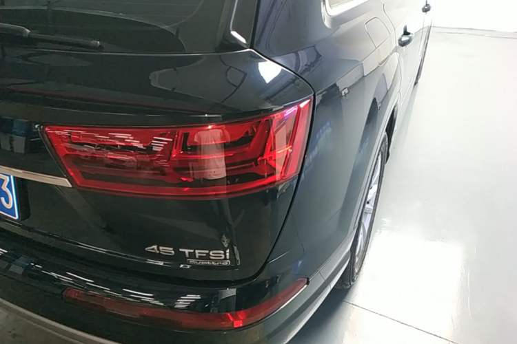 Used Audi Q7 2016 45 TFSI Technology Edition Exterior 3