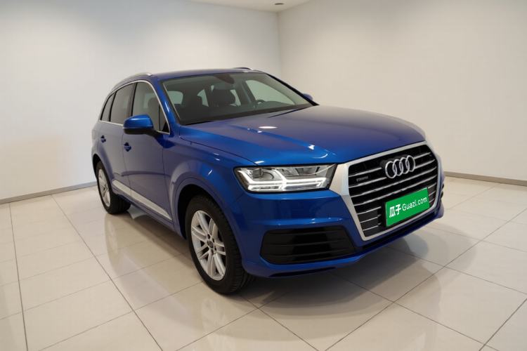 Used Audi Q7 2016 40 TFSI S line Sport Edition Front Right 45 Deg
