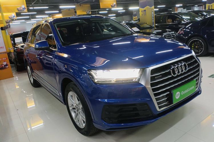 Used Audi Q7 2016 40 TFSI S line Sport Edition Front Right 45 Deg