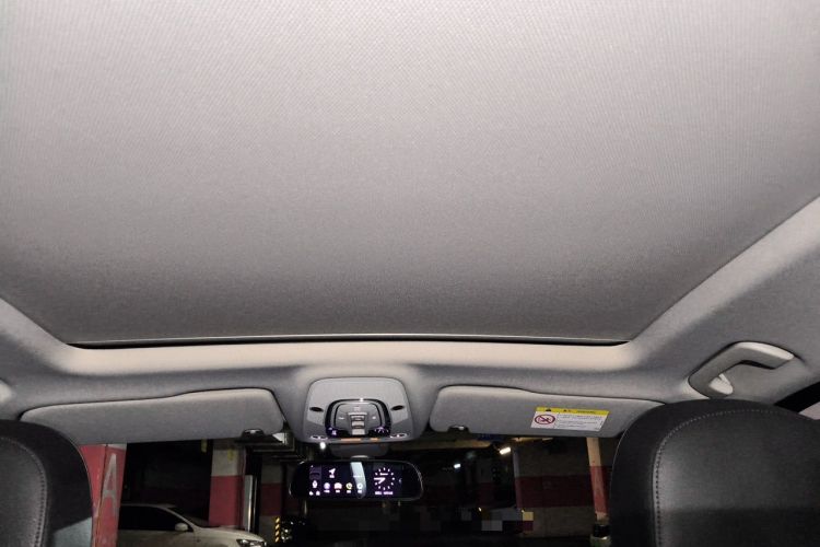 Used Audi Q7  Headliner