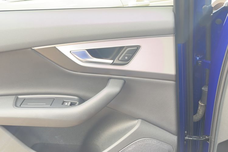 Used Audi Q7 2016 40 TFSI S line Sport Edition Interior 12
