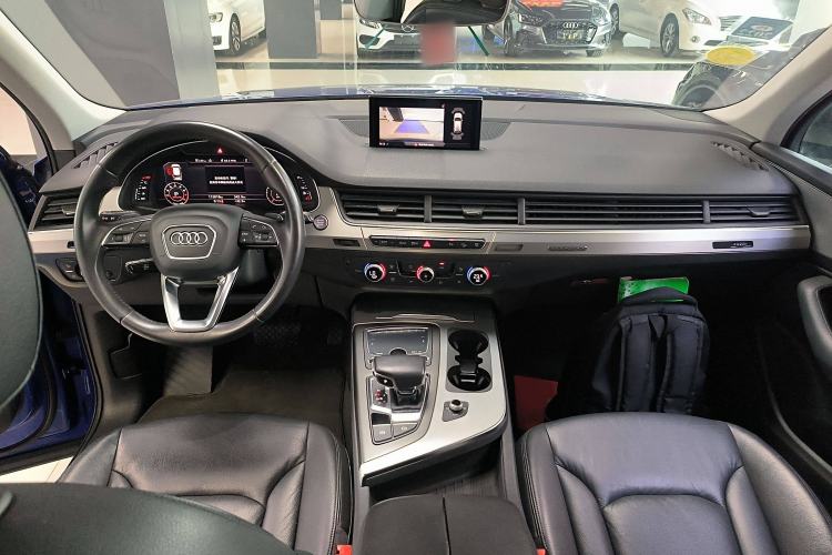 Used Audi Q7 2016 40 TFSI Comfort Model Interior 2