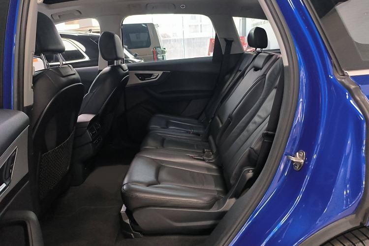 Used Audi Q7 2016 40 TFSI Comfort Model Interior 3