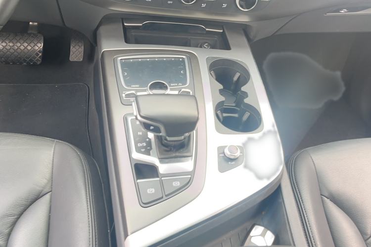 Used Audi Q7 2016 40 TFSI S line Sport Edition Interior 8