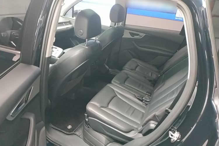 Used Audi Q7 2016 45 TFSI Technology Edition Left Rear Seat