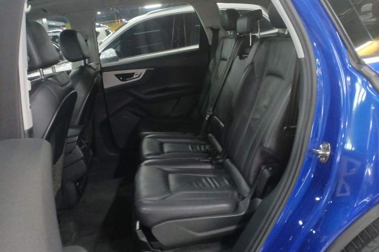 Used Audi Q7 2016 40 TFSI S line Sport Edition Left Rear Seat