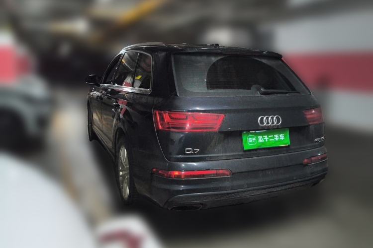 Used Audi Q7  Rear Left 45 Deg