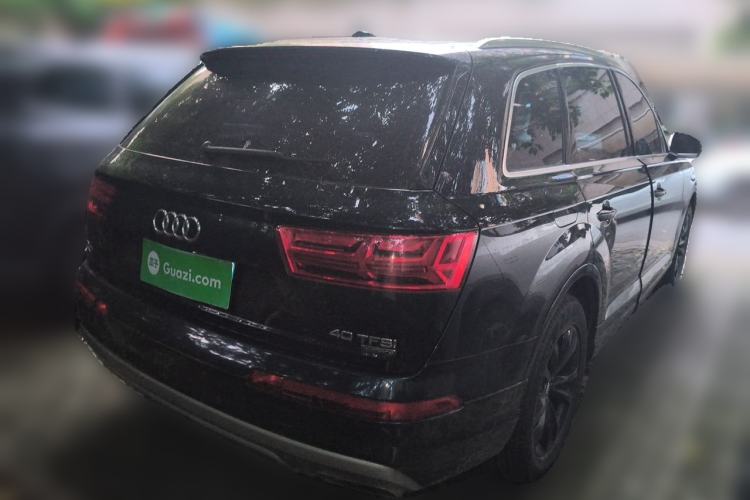 Used Audi Q7 2016 40 TFSI Comfort Model Rear Right 45 Deg