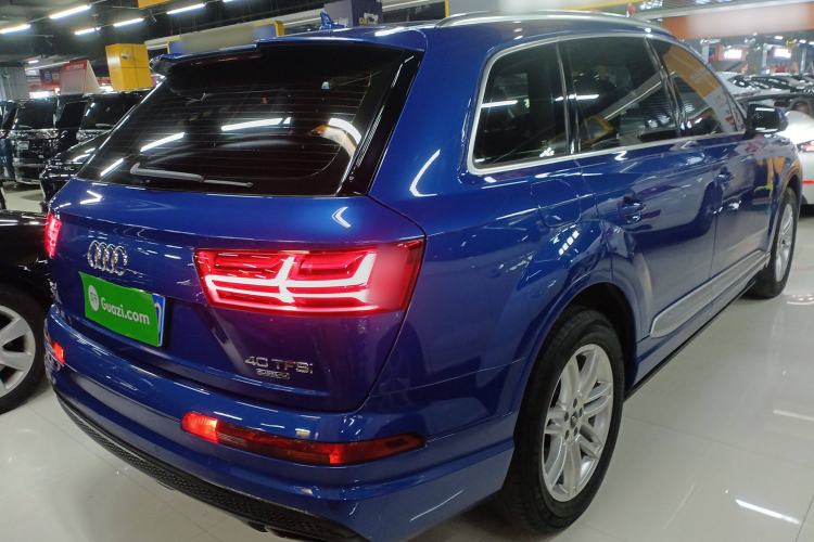 Used Audi Q7 2016 40 TFSI S line Sport Edition Rear Right 45 Deg