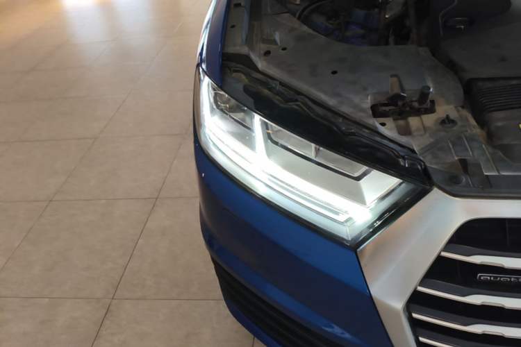Used Audi Q7 2016 40 TFSI S line Sport Edition Right Front Headlight
