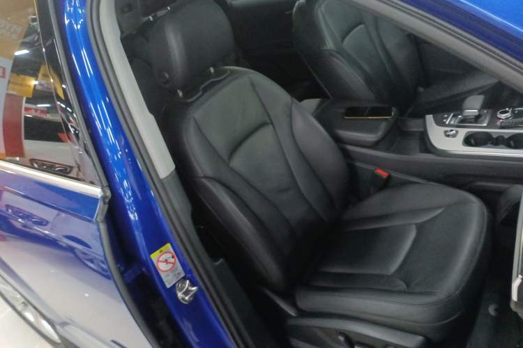 Used Audi Q7 2016 40 TFSI S line Sport Edition Right Front Seat