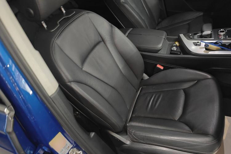 Used Audi Q7 2016 40 TFSI S line Sport Edition Right Front Seat