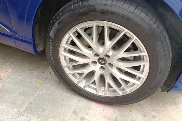 Used Audi Q7 2016 45 TFSI S line Sport Edition Right Front Wheel Hub