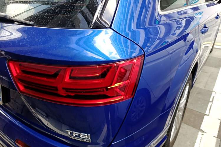 Used Audi Q7 2016 45 TFSI S line Sport Edition Right Rear Taillight