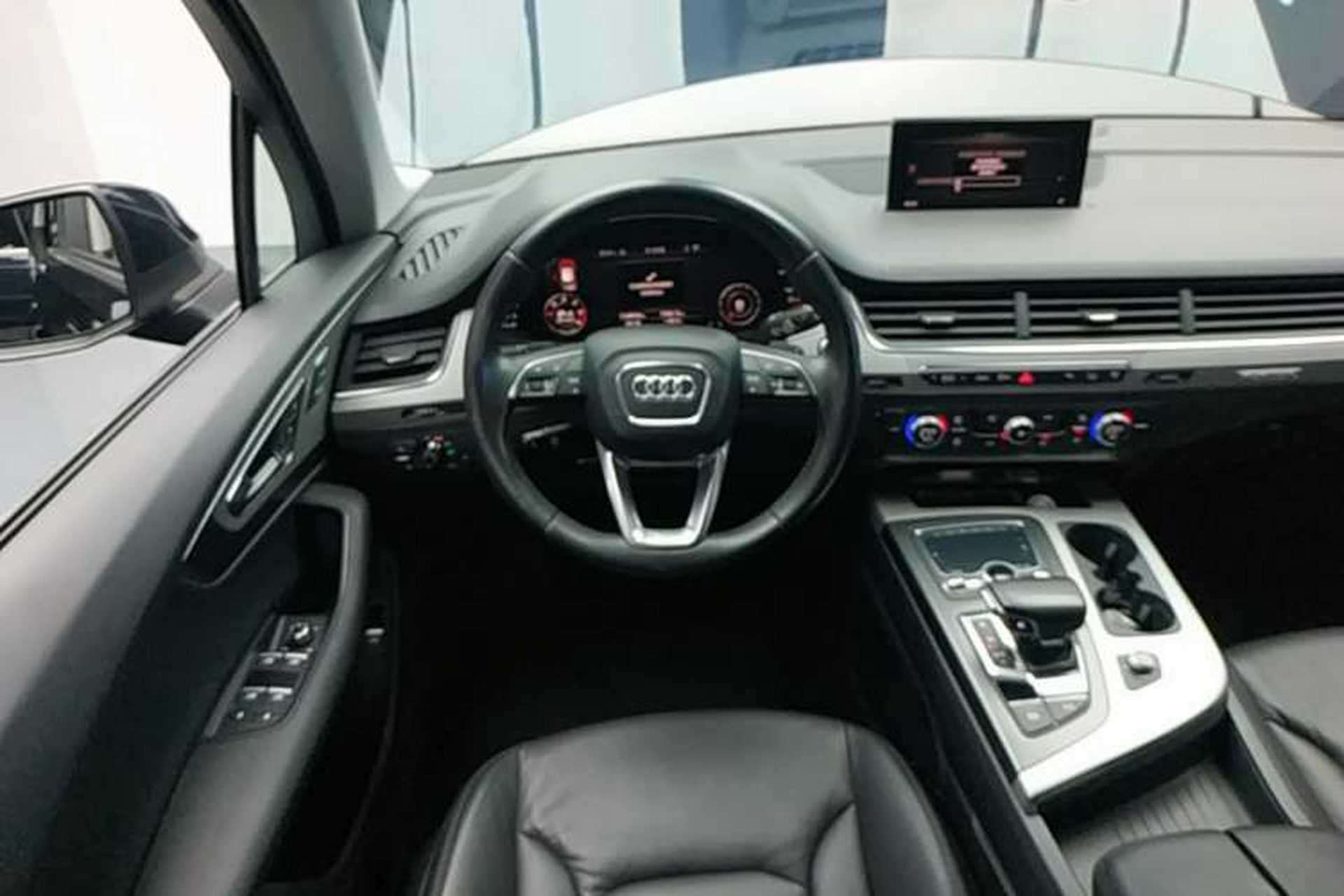 Used Audi Q7 2016 45 TFSI Technology Edition Steering Wheel