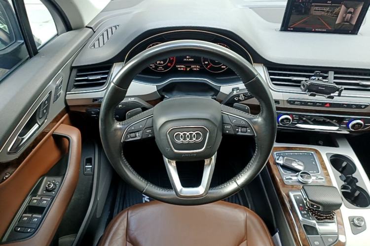 Used Audi Q7 2016 45 TFSI S line Sport Edition Steering Wheel