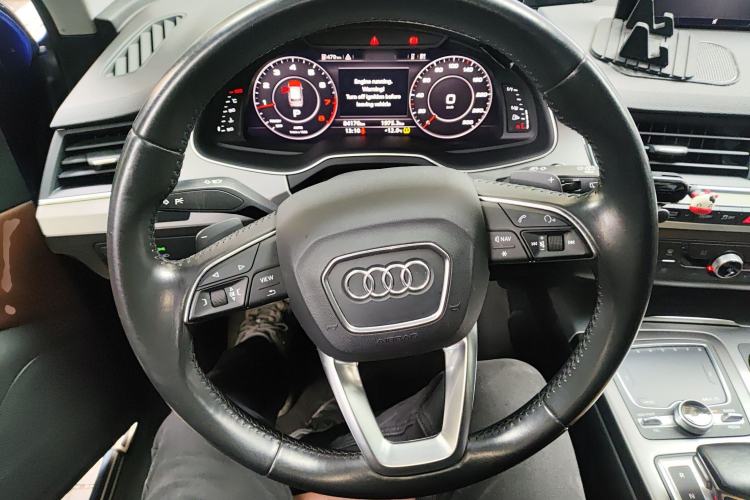 Used Audi Q7 2016 40 TFSI S line Sport Edition Steering Wheel