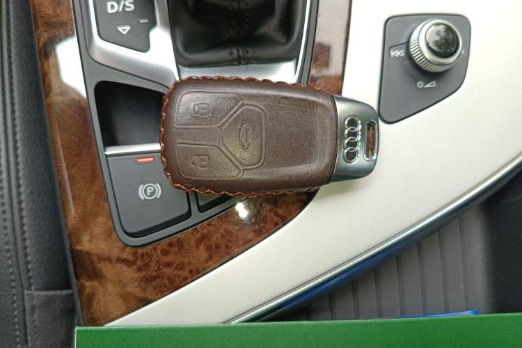 Used Audi Q7 2016 45 TFSI S line Sport Edition Vehicle Key