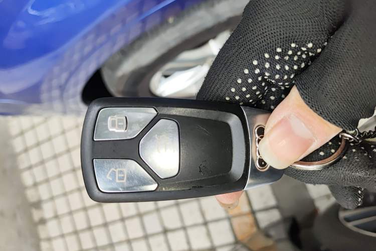 Used Audi Q7 2016 40 TFSI S line Sport Edition Vehicle Key