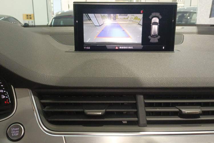Used Audi Q7 2016 40 TFSI S line Sport Edition Audio And AC Panel