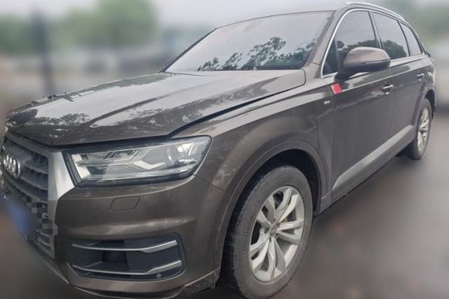 Used Audi Q7 2016 40 TFSI Comfort Model
