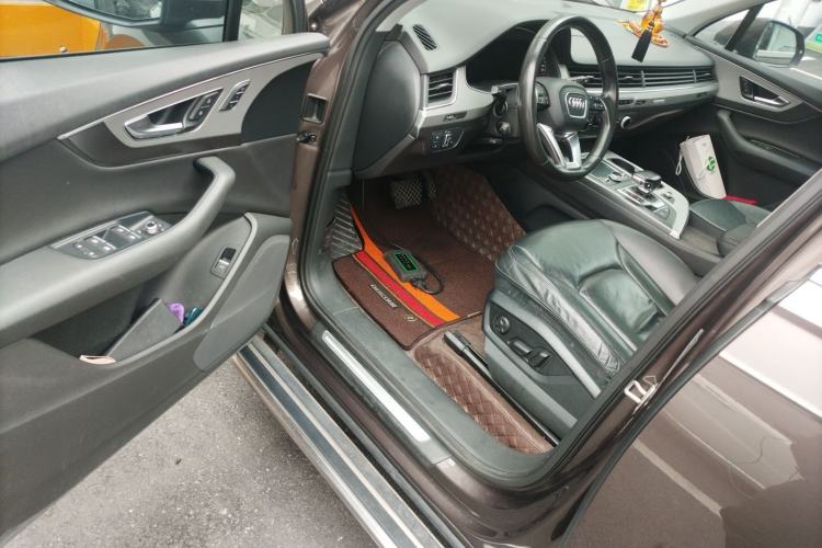 Used Audi Q7 2016 45 TFSI Technology Edition Driver Seat